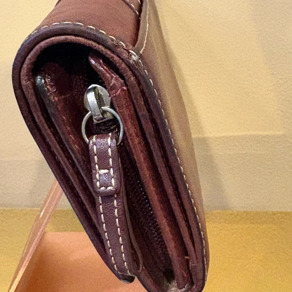 Vintage Coach Hamptons Rare Oxblood Wallet